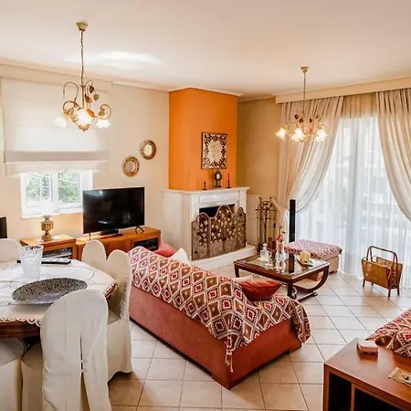 Pantheon Penthouse, Riviera Apartment *